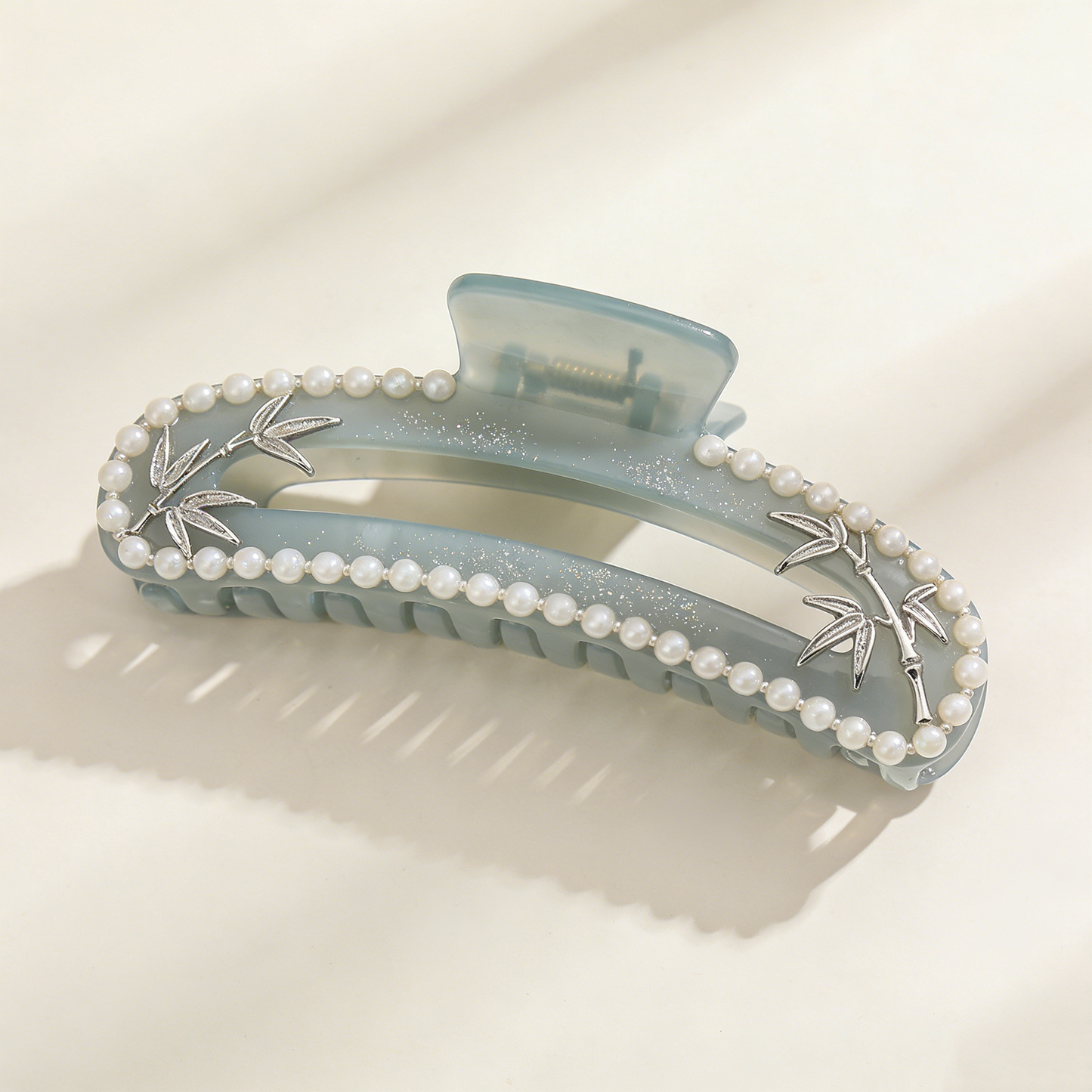 Misty Green Silver Bamboo Pearl Hollow Shark Clip