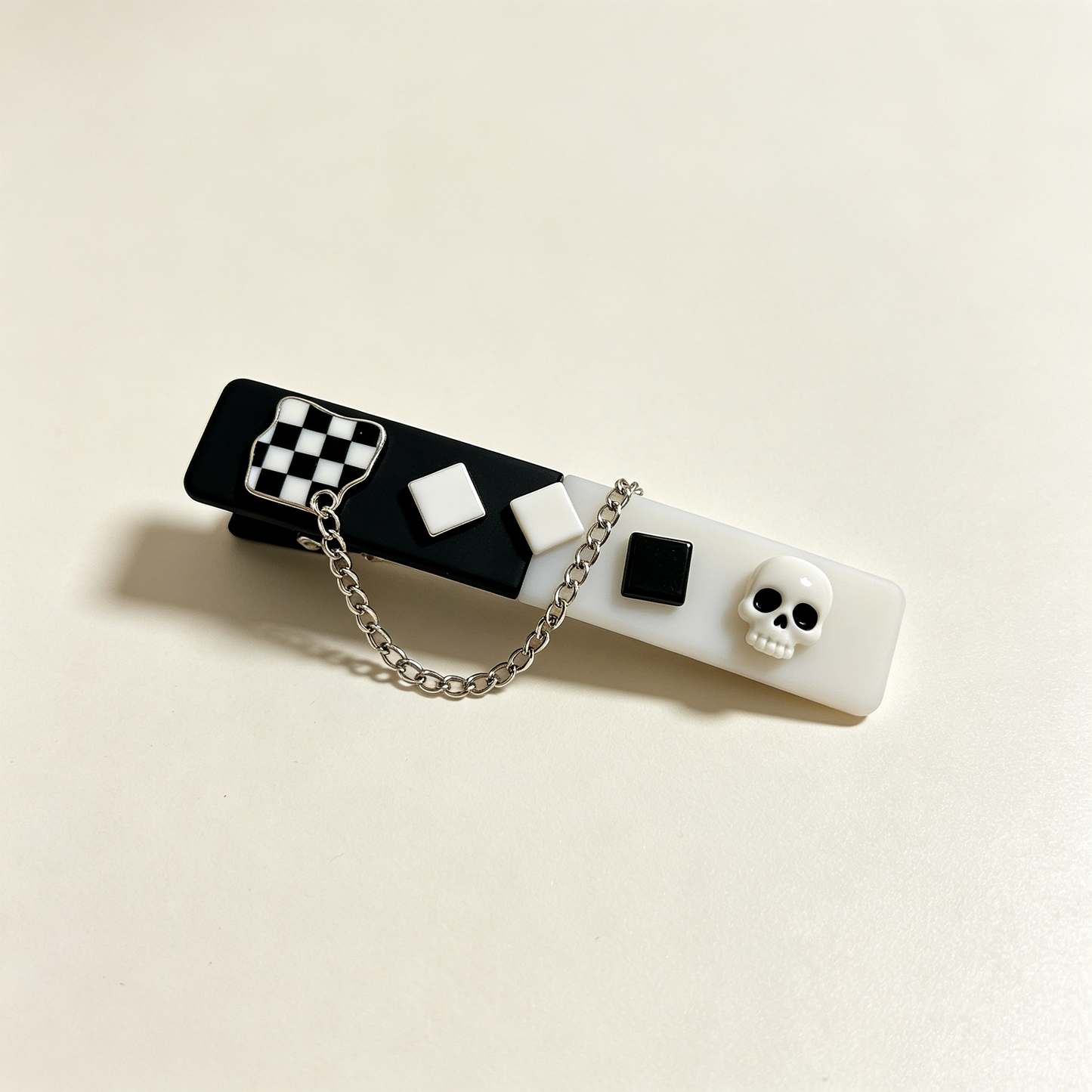 Black White Checker Skull Chain Spliced Hair Clip